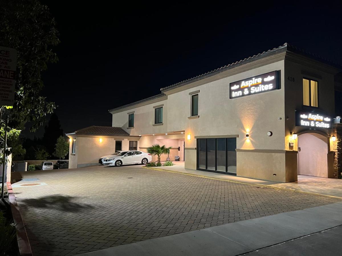 Aspire Inn & Suites Orange Exterior foto